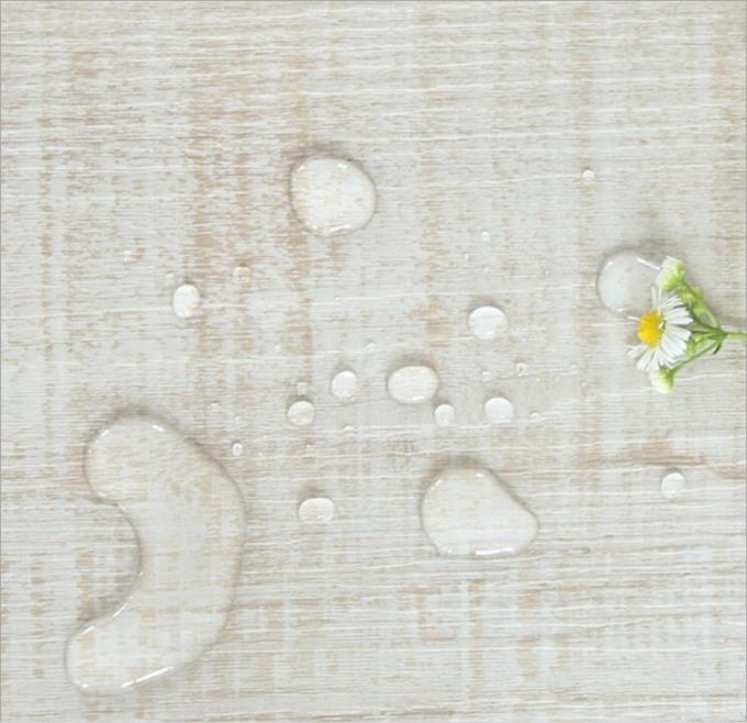 Selbstklebende Bodenfliesen der wasserdichten hohen Qualität Vinyl